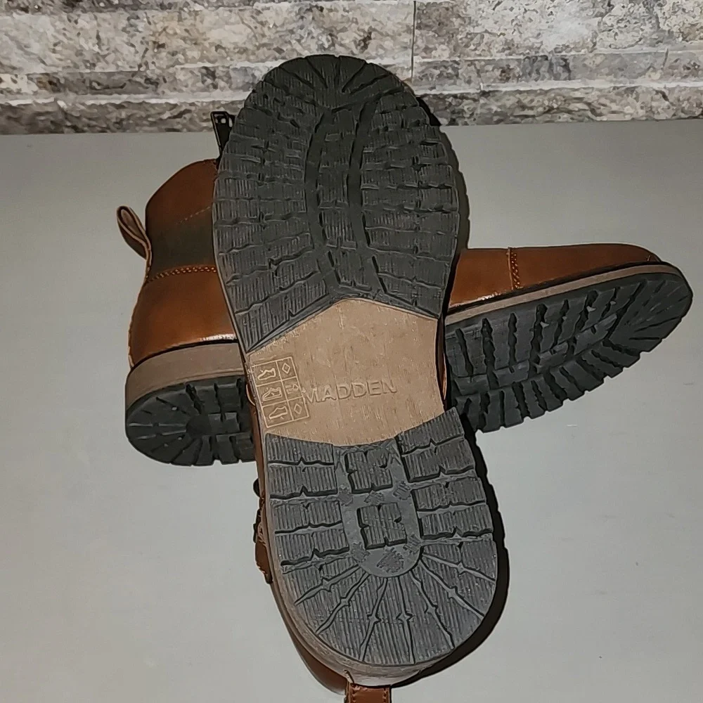 Steve Madden  M-Tittan Men's Brown  Boots Brand New No Tag